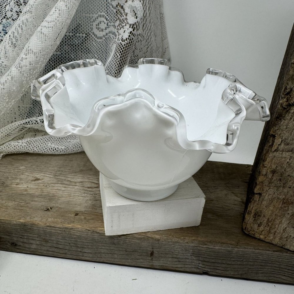 Vintage Fenton Glass Round Double Crimped Bowl